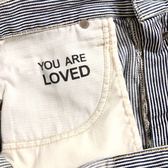 AMO Denim Tomboy Short In Ticking Stripe Wash - Picture 11 of 16